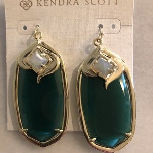 Kendra Scott Gabby Earrings in Emerald and Mother of Pearl